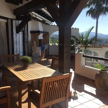 Mit Pool Und Panoramablick In Nyaraló Monte Pego